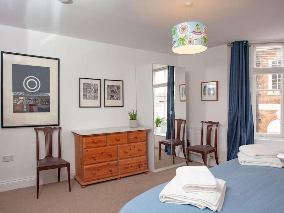 2 Central, Spacious, Apartment With Private Patio Sidmouth Exteriör bild